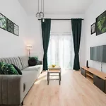 Exclusive Kajdasza By Renters